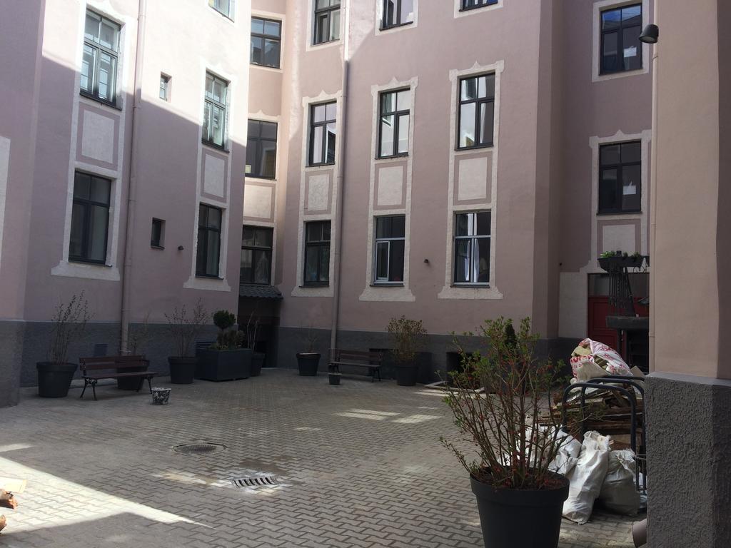 Sunny And Compact Apartment Riga Buitenkant foto